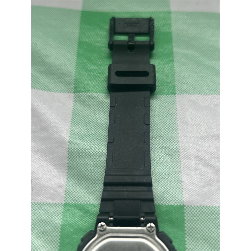 Casio Illuminator Women’s Watch - Picture 7 of 9